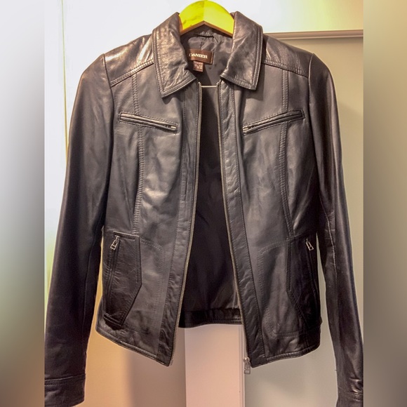 Danier Black Leather Jacket, 2XS - Picture 2 of 12